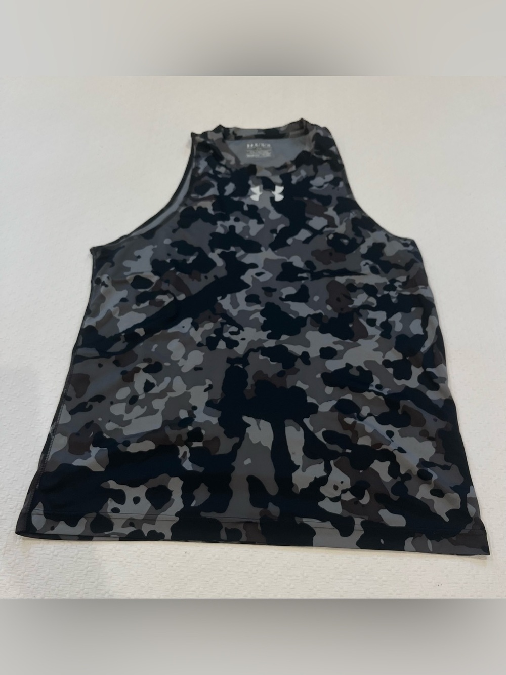 Under Armour Men’s Black & Gray Camo Swim Tank